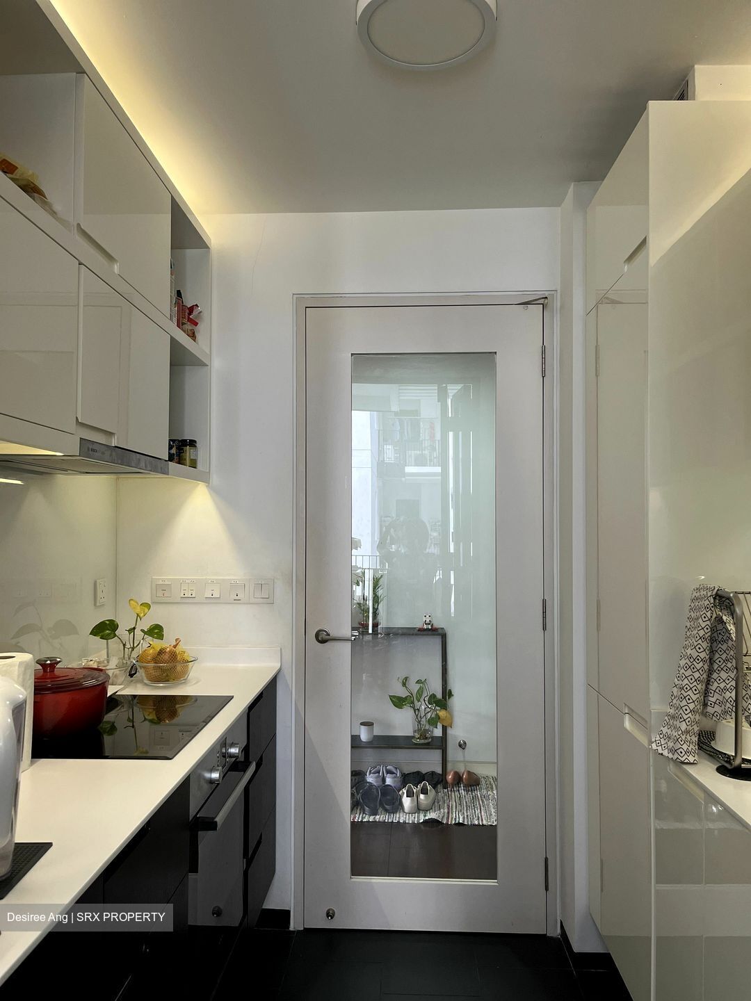Village @ Pasir Panjang (D5), Condominium #370717321